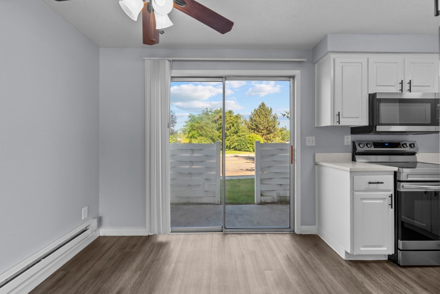 Sugar Pine Townhomes Apartments Image 5