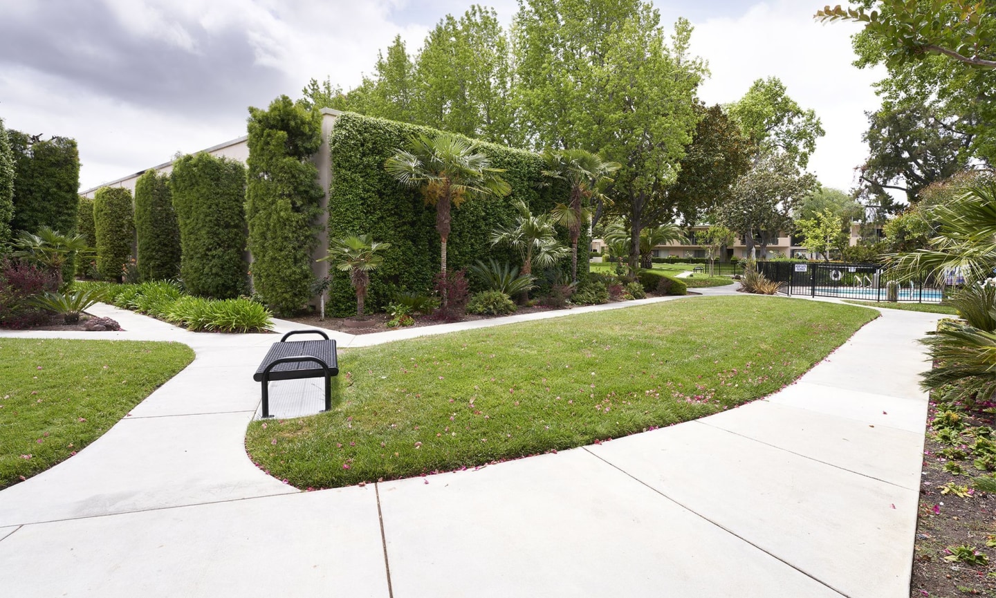Gardens of Fontainbleu, A Prometheus Neighborhood Image 20