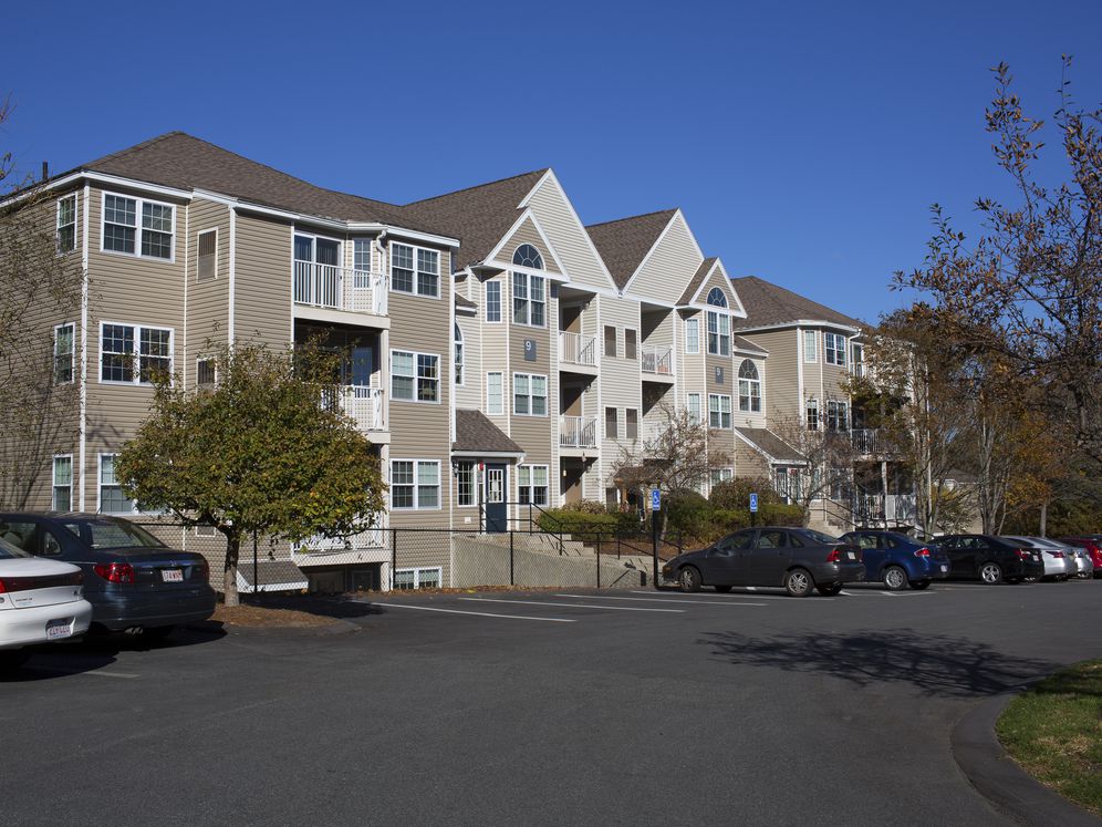 Avalon Burlington Image 2