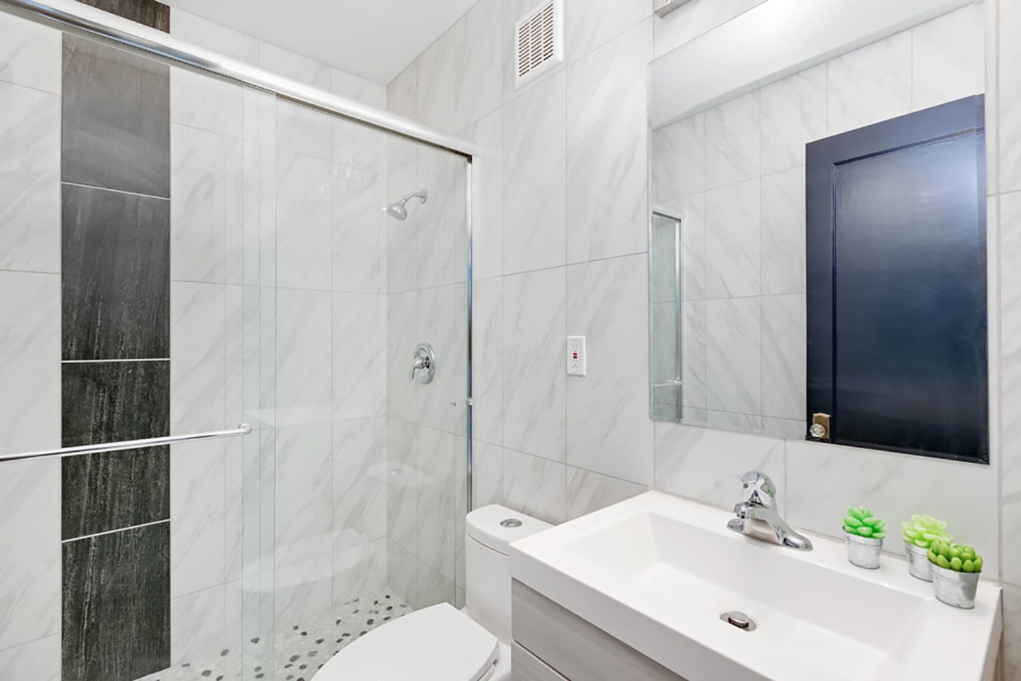 1314 Maple Image 29
