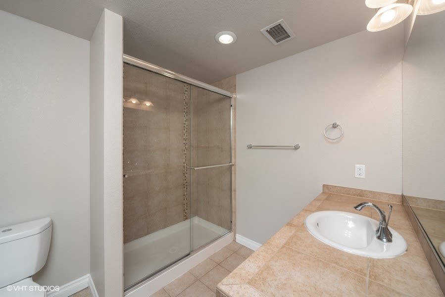 1284 Downing Image 11