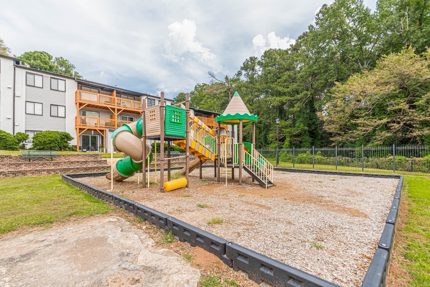 Pinewood Townhomes Image 33
