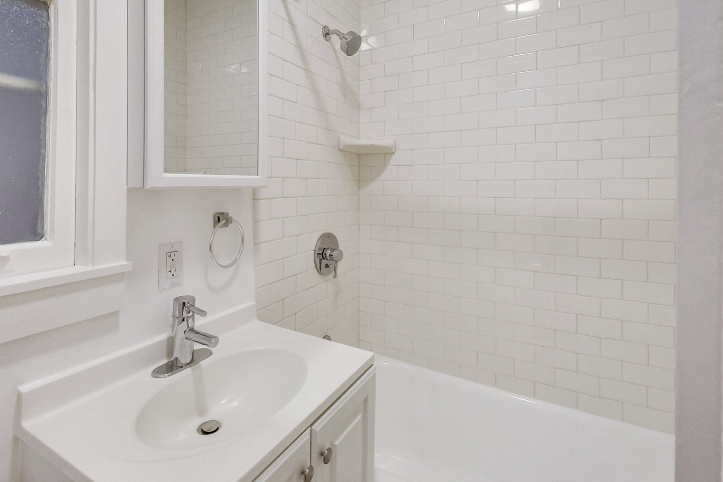 1610 LOMBARD Street Image 29
