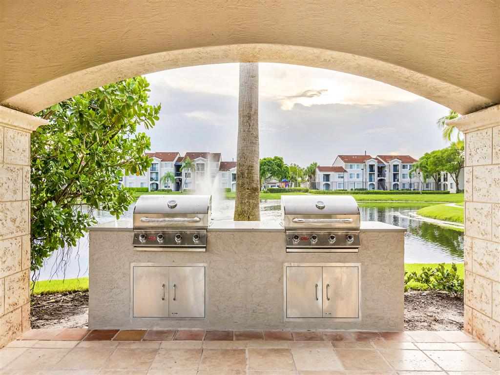 Miramar Lakes Apartments Image 14