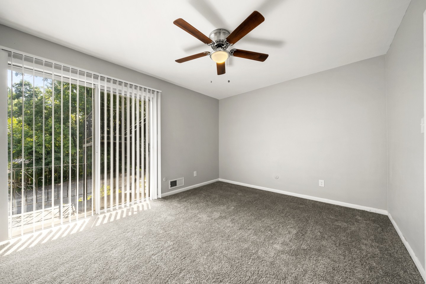 Georgian Oaks Apartments 2 Image 11