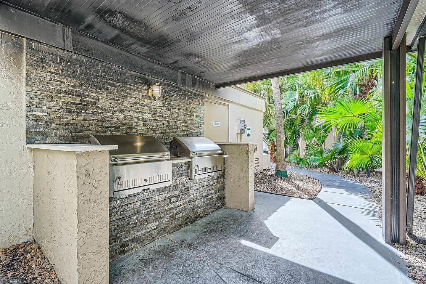 Ludlam Point Apartments Image 15