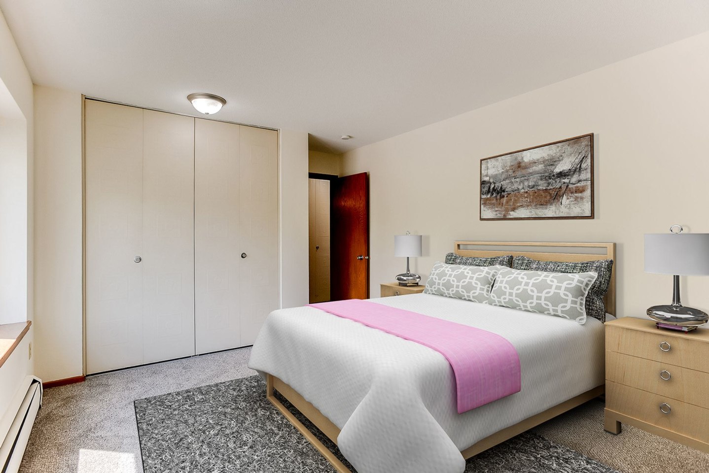 Cambridge Court Apartments Image 12