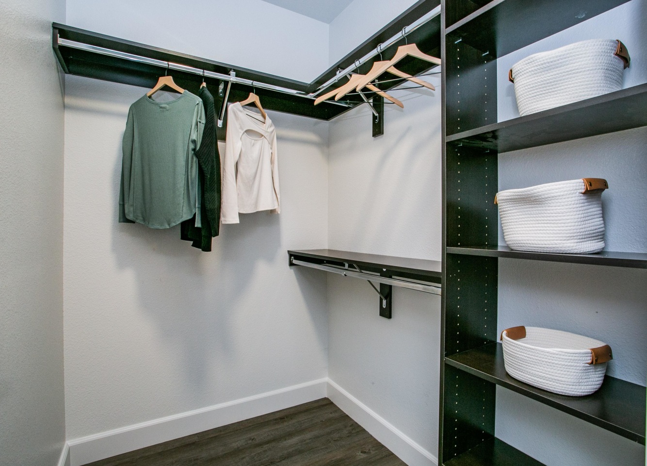Lyric Apartments Image 13