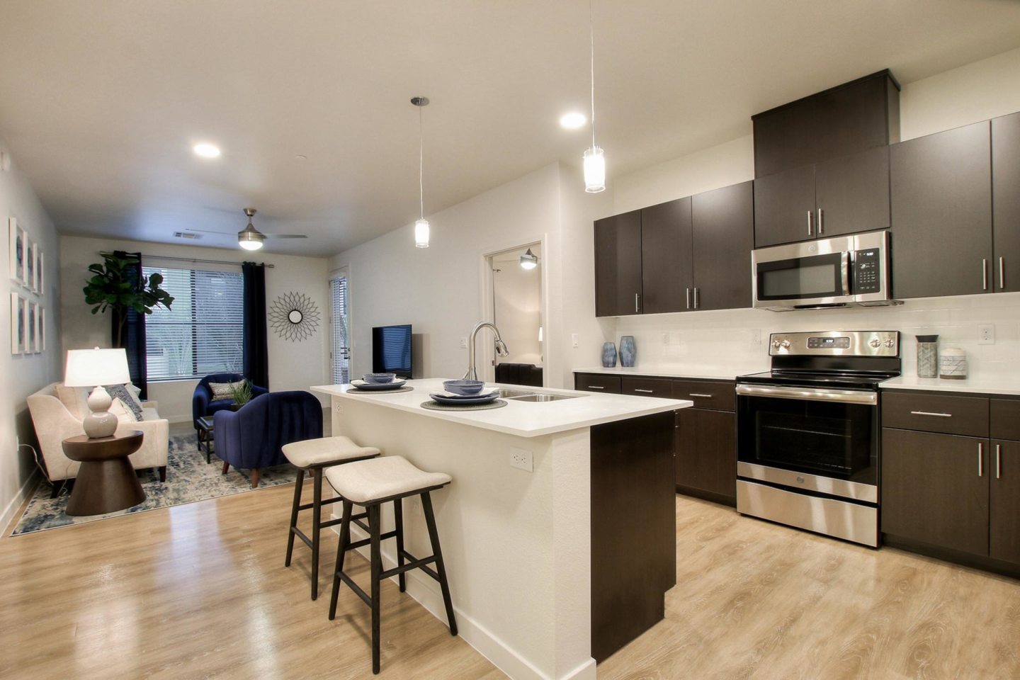 View 32 Apartments Image 36