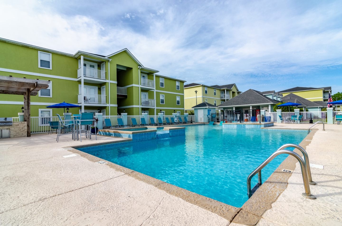 Grand Biscayne Apartments Image 28