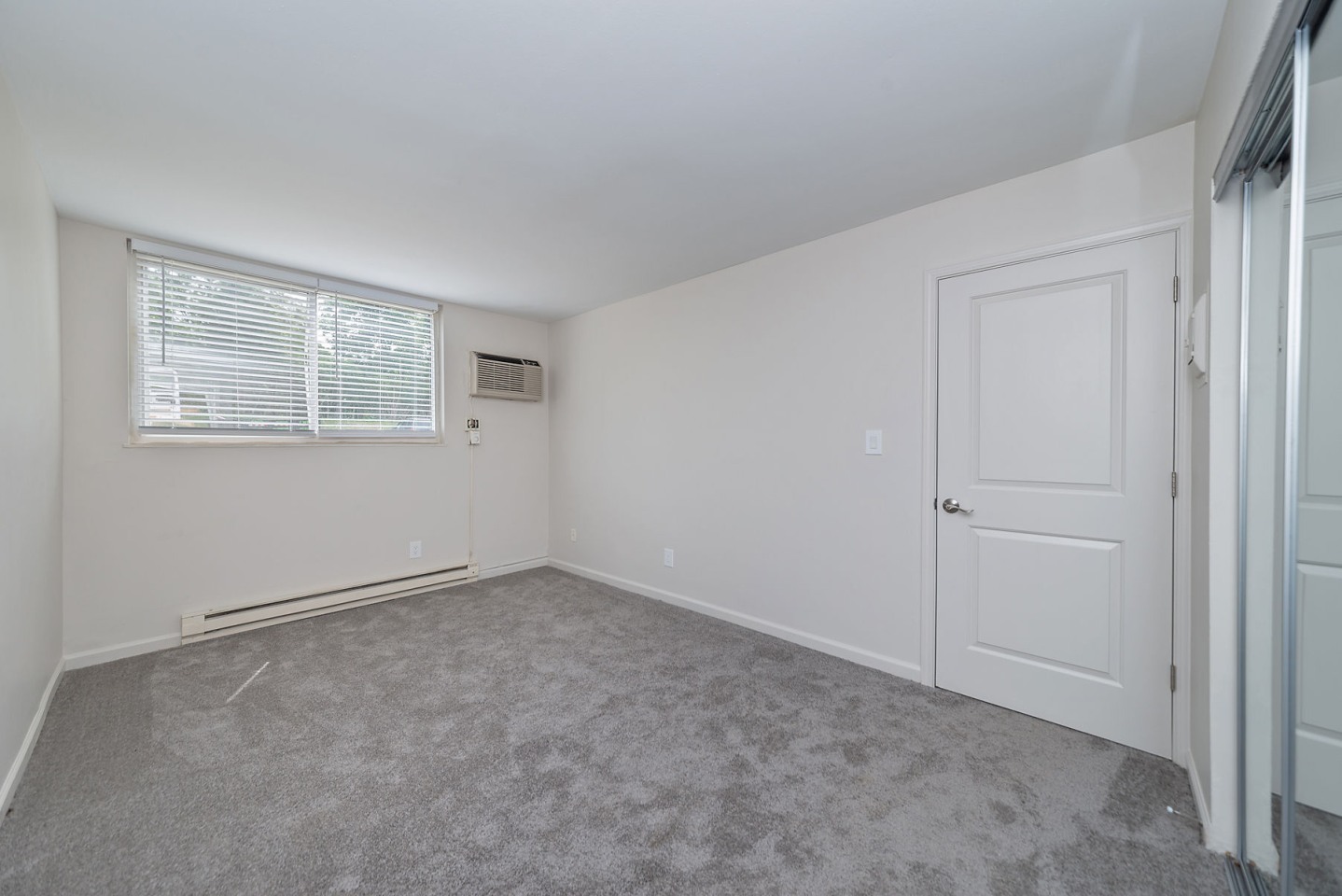 Day Heights Meadows Image 10
