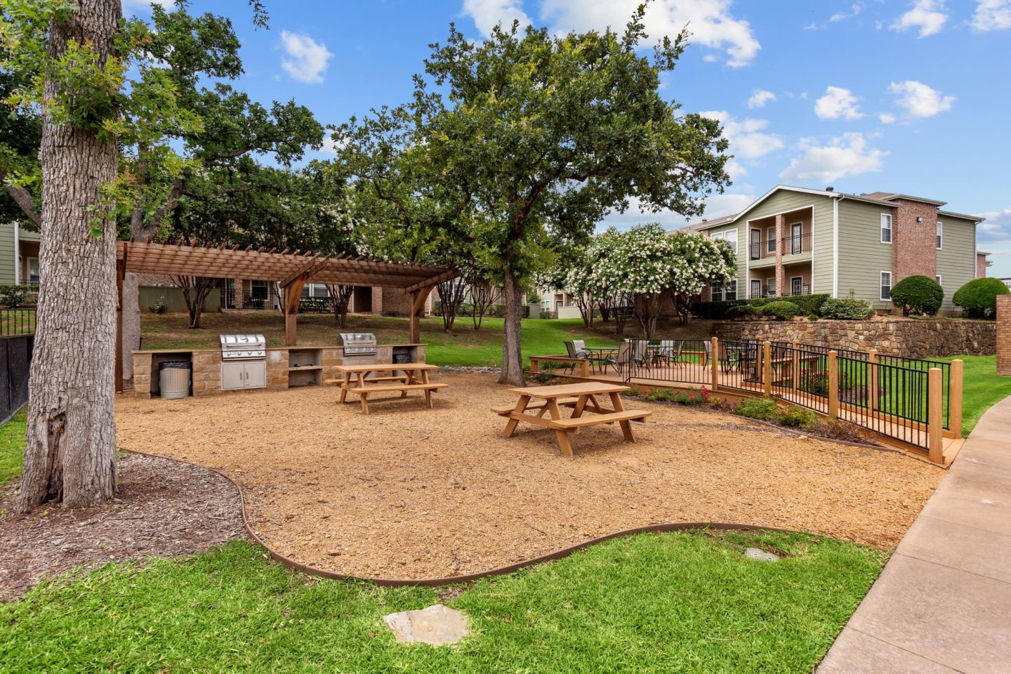 Southgate Glen Image 19