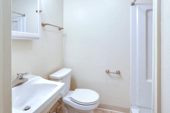 Amherst Manor Image 8