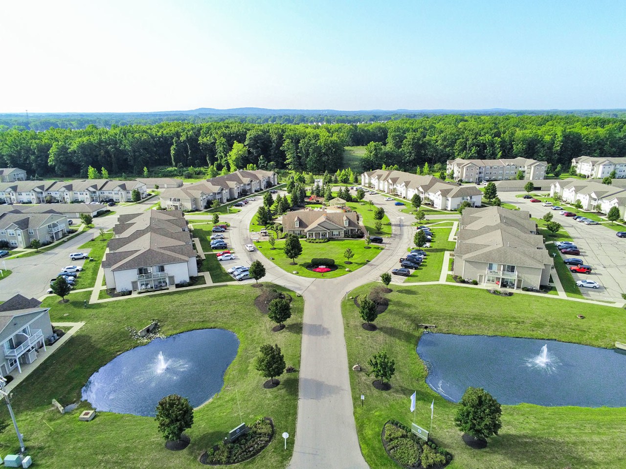 Cobblestone Court Apartments Image 20