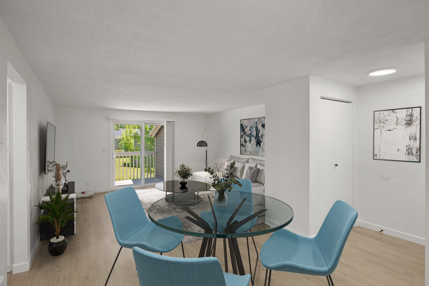 Chalet Apartments Image 3