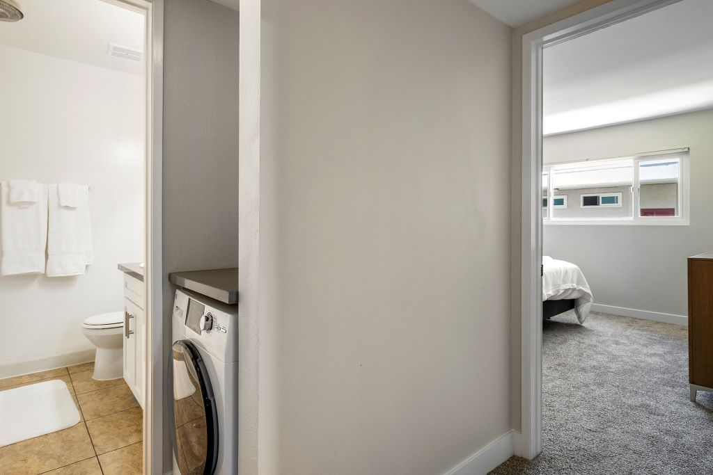 Lombardi Apartments Image 25
