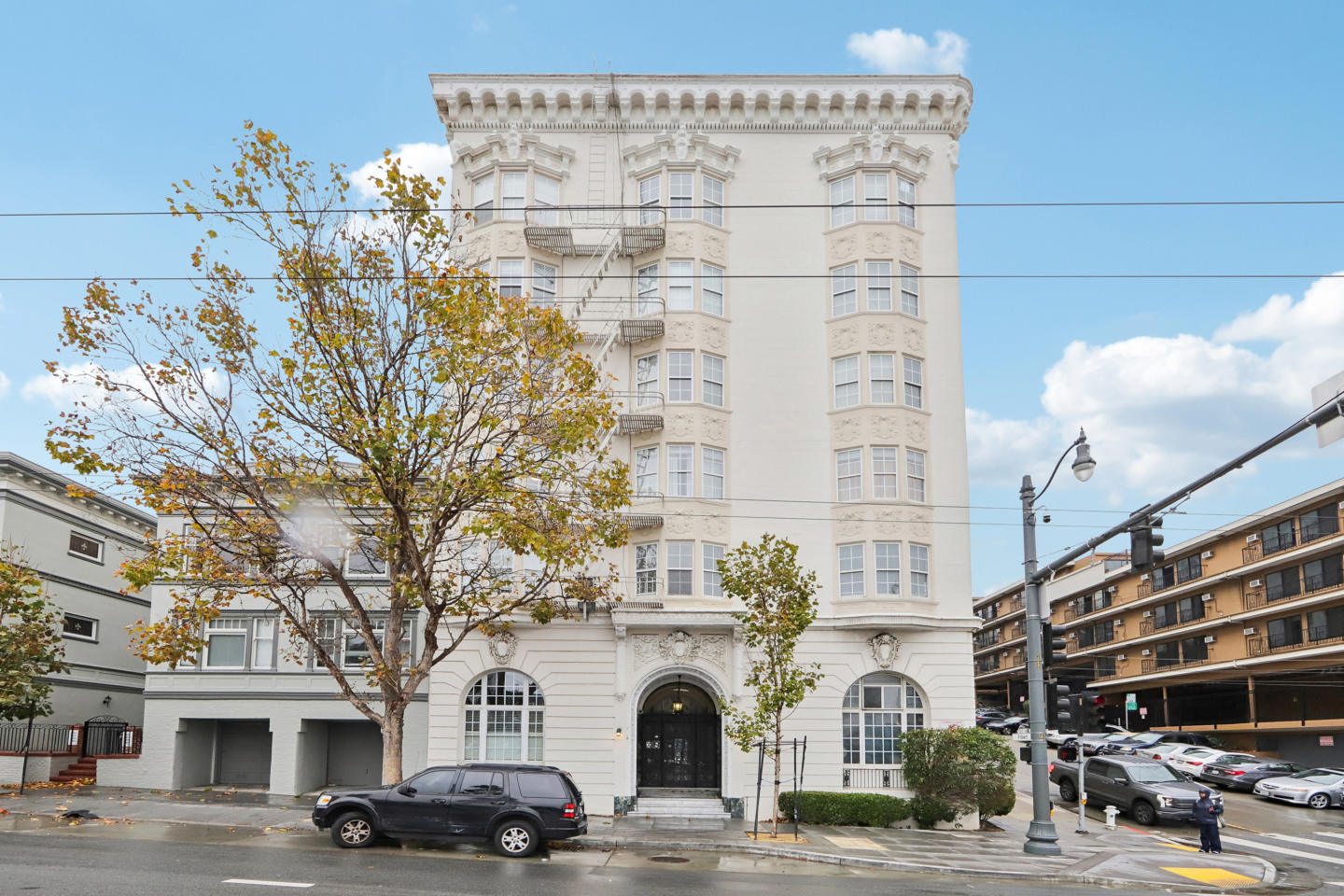 2600 Van Ness Image 5