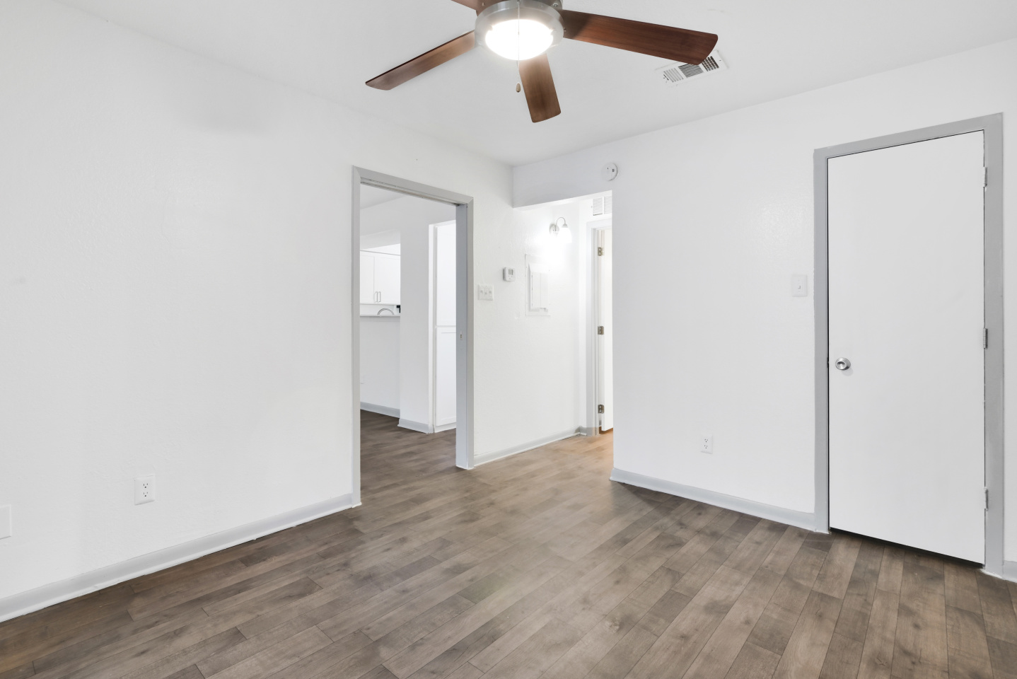 Forest Hills Apartments Image 23