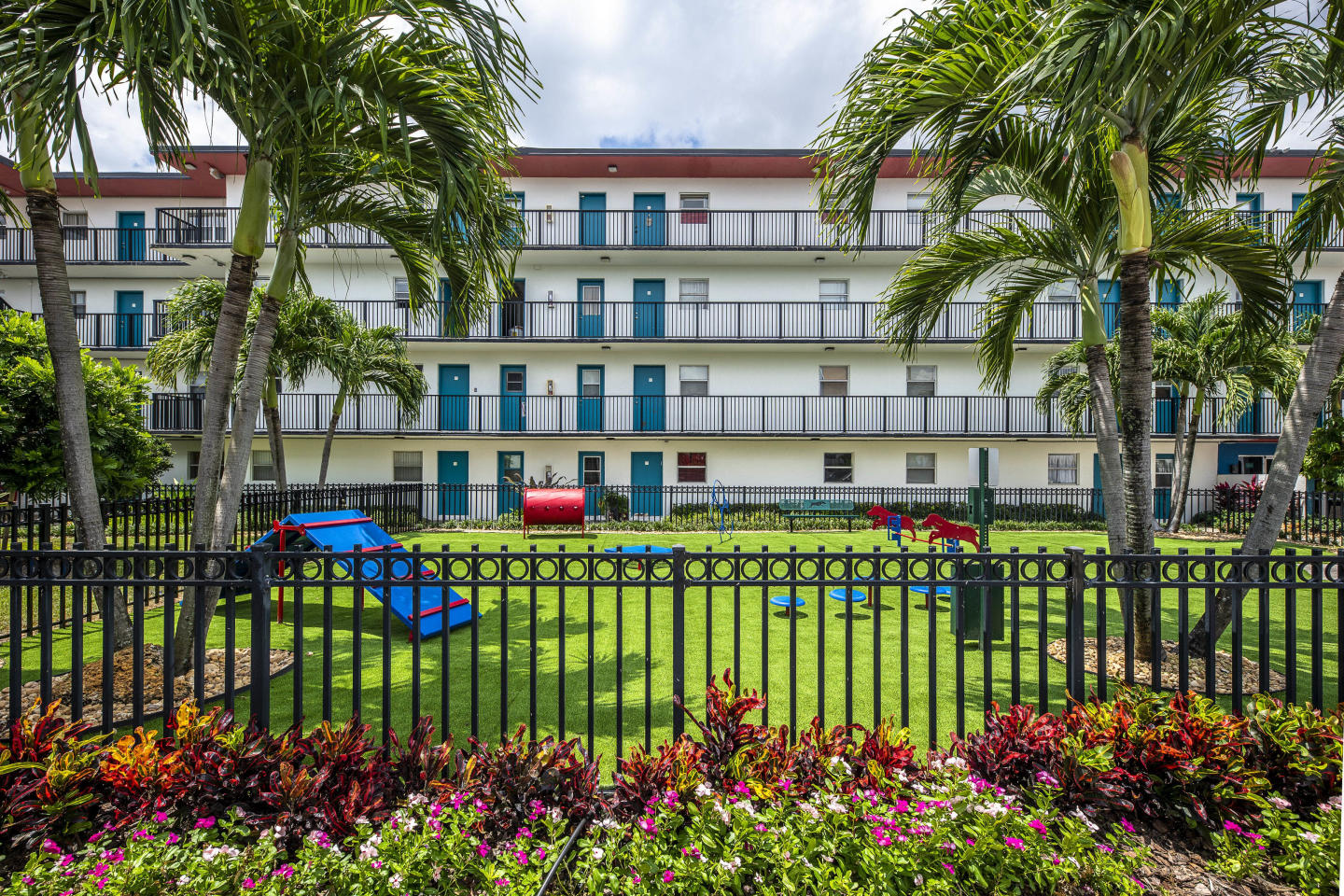Aciano Hialeah Image 23