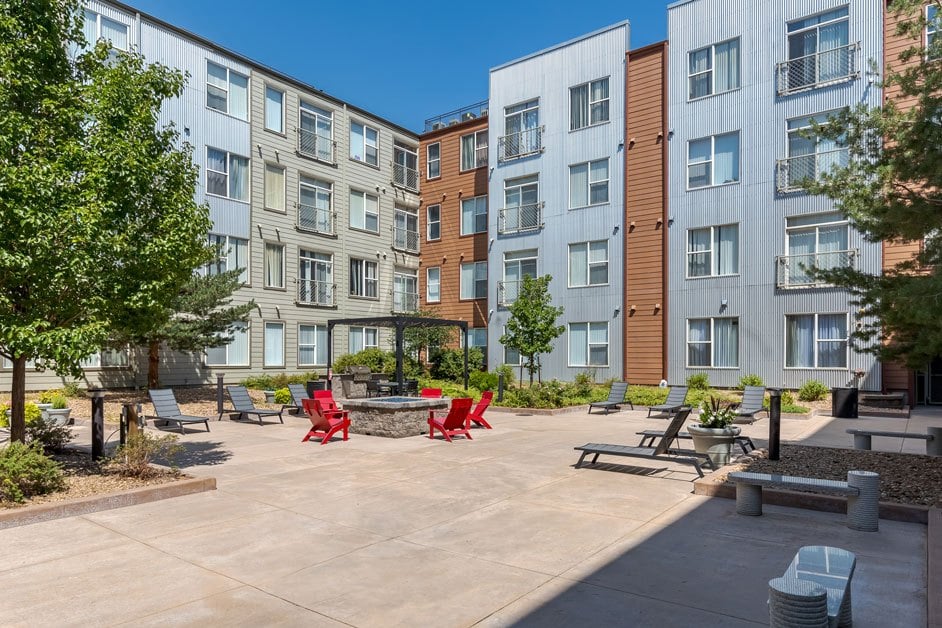 Diamond at Prospect Apartments Image 3