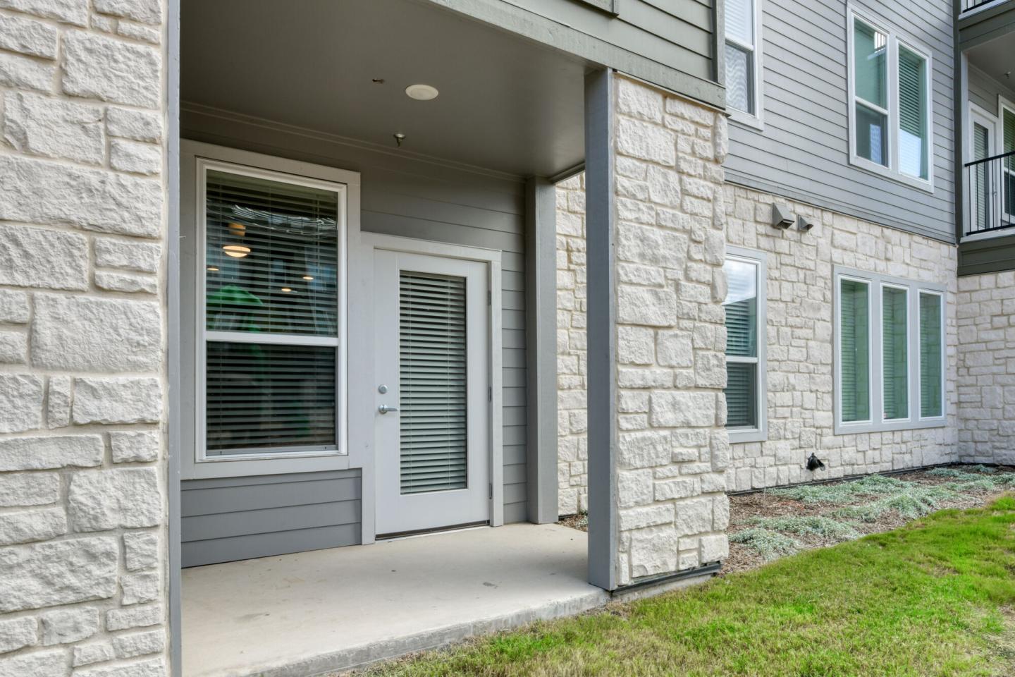 Sunstone Apartments Image 22