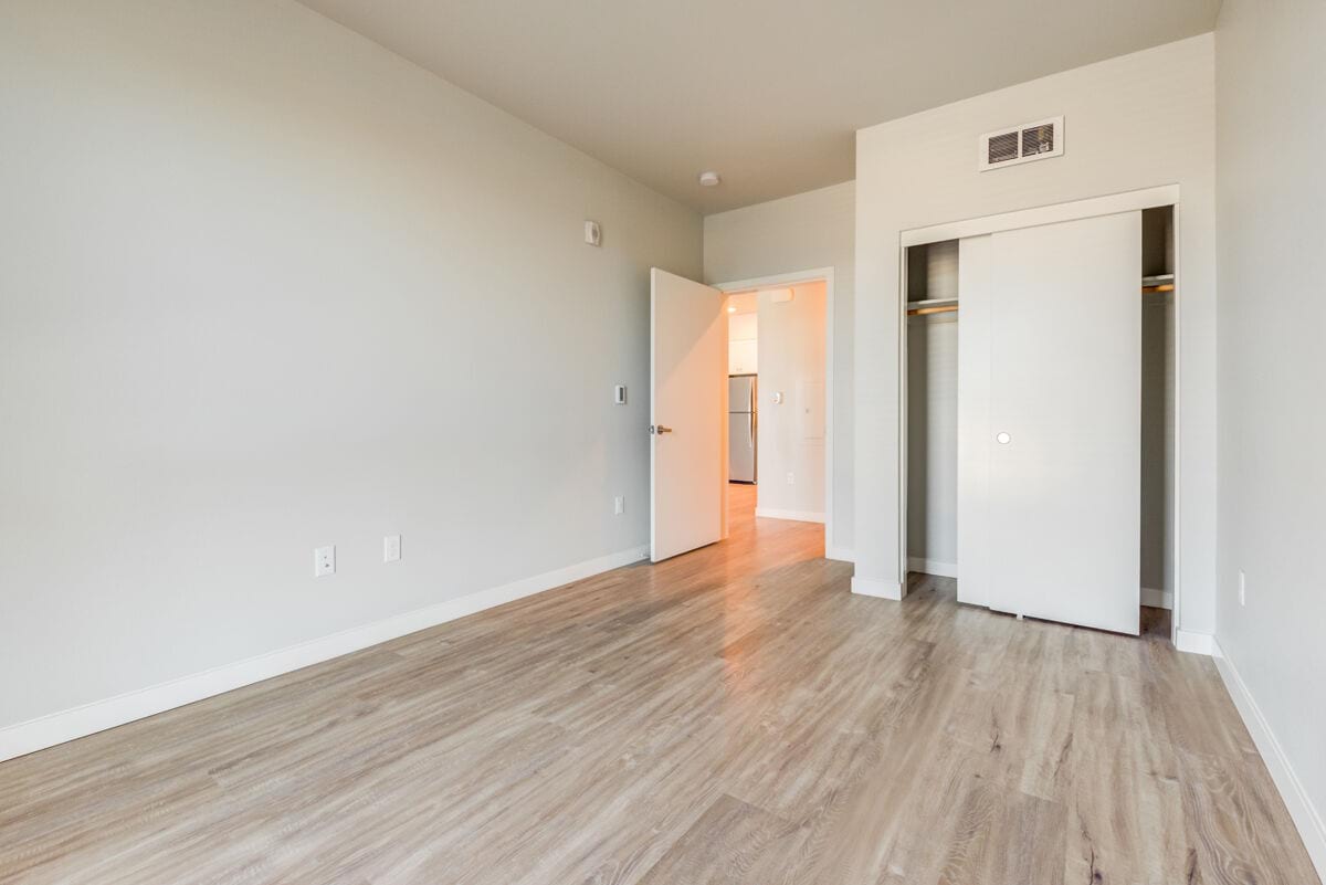 Rowhaus Apartments Image 14