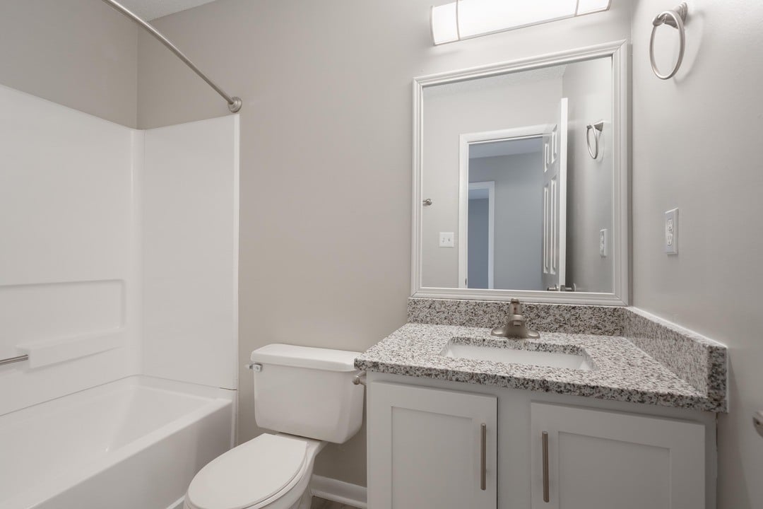 Ashton Village Apartment Homes Image 9