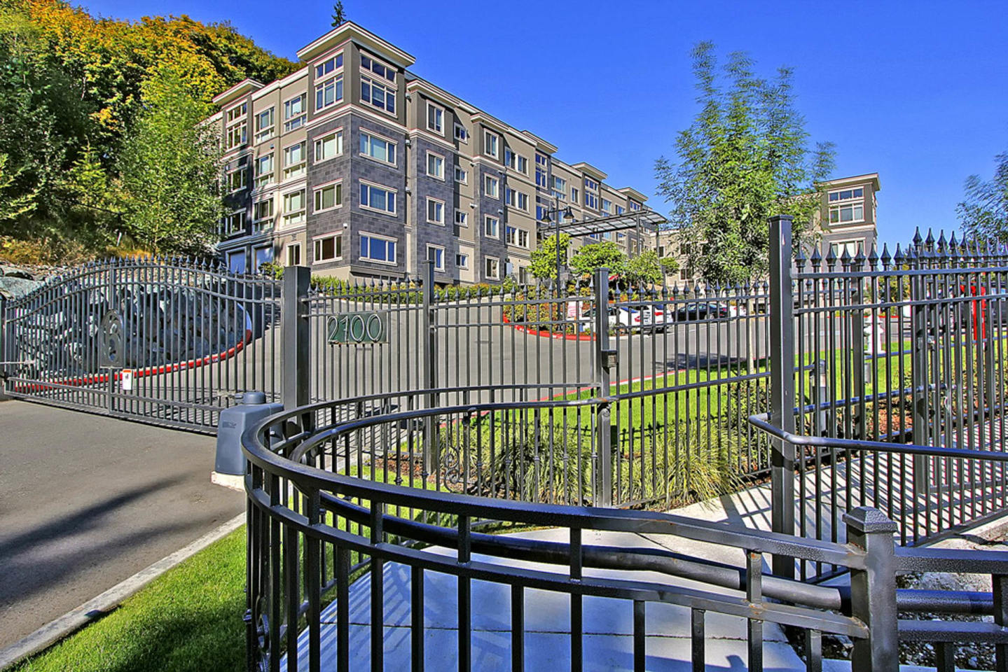 Bentley House Image 27