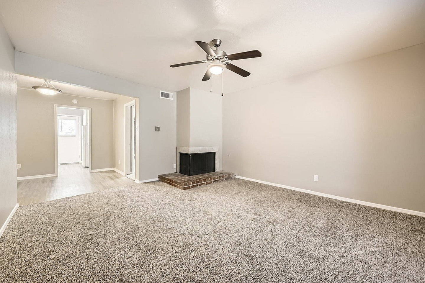 Ridgmar Oaks Image 14