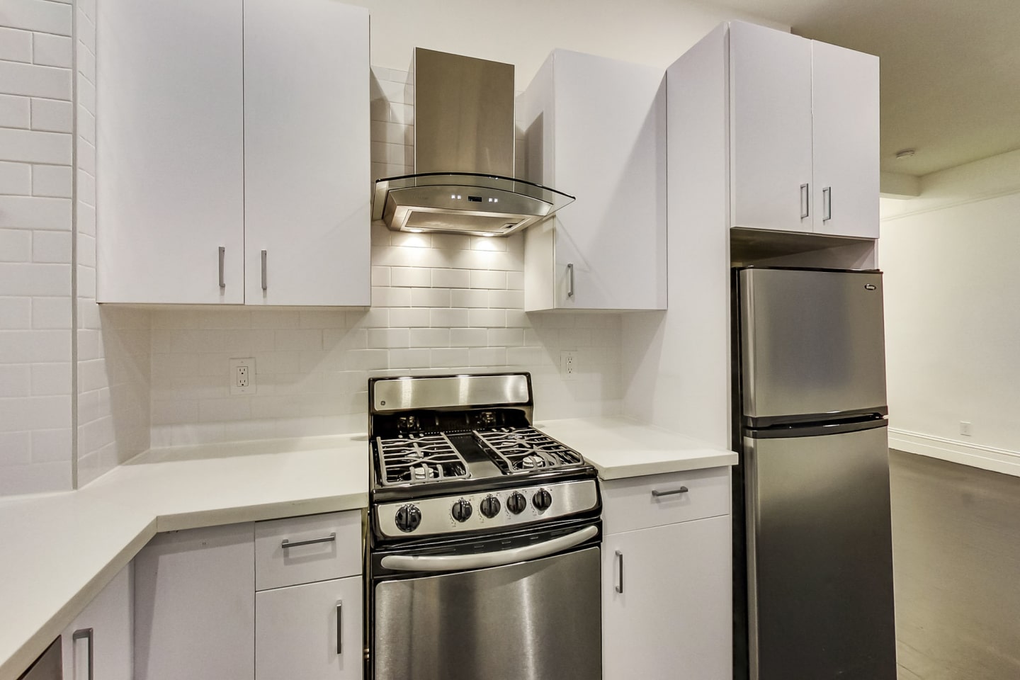 605 Jones Image 16
