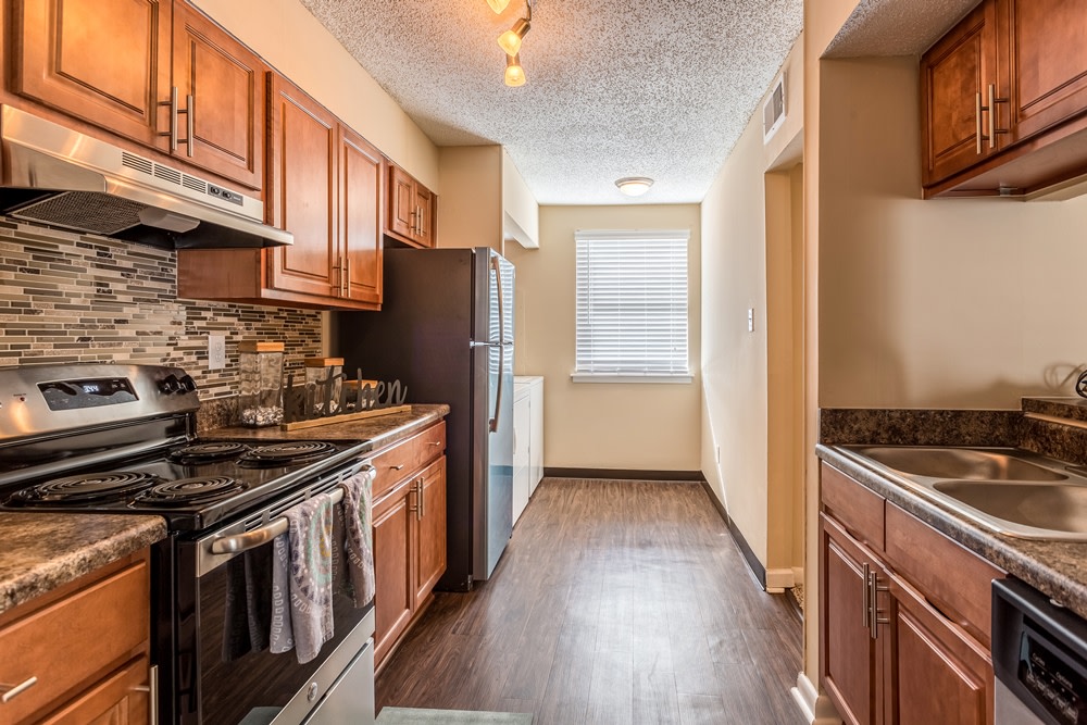 Poplar Place Townhomes Image 16