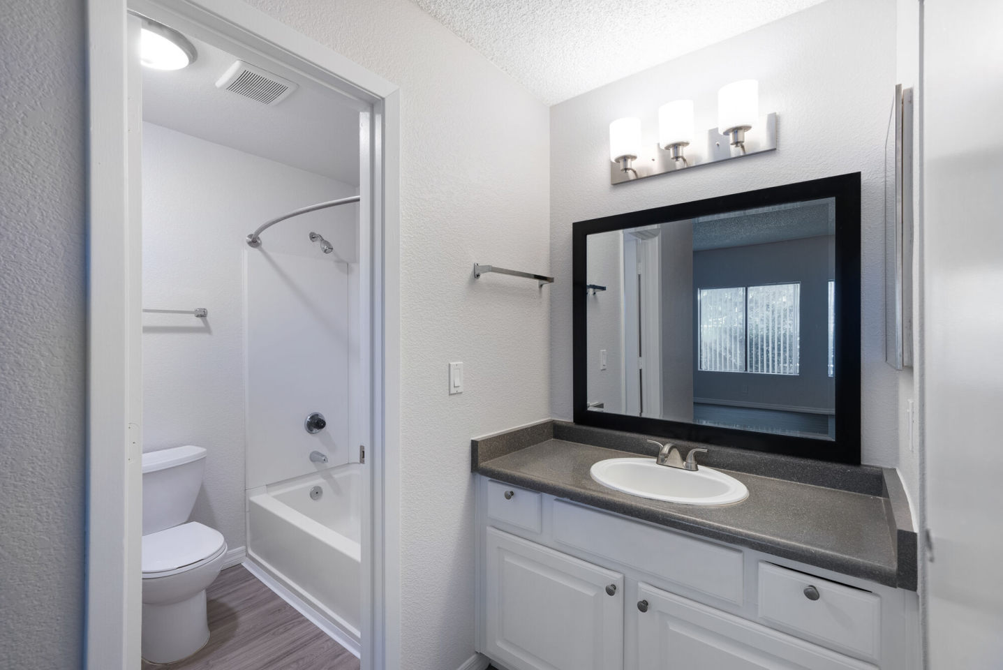 Bristle Pointe Image 16
