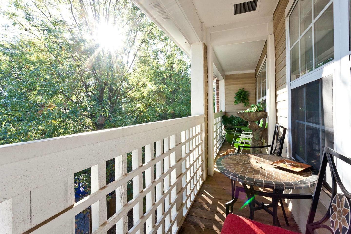 Kings Reserve Sterling 55+ Active Adult Apartment Homes Image 3