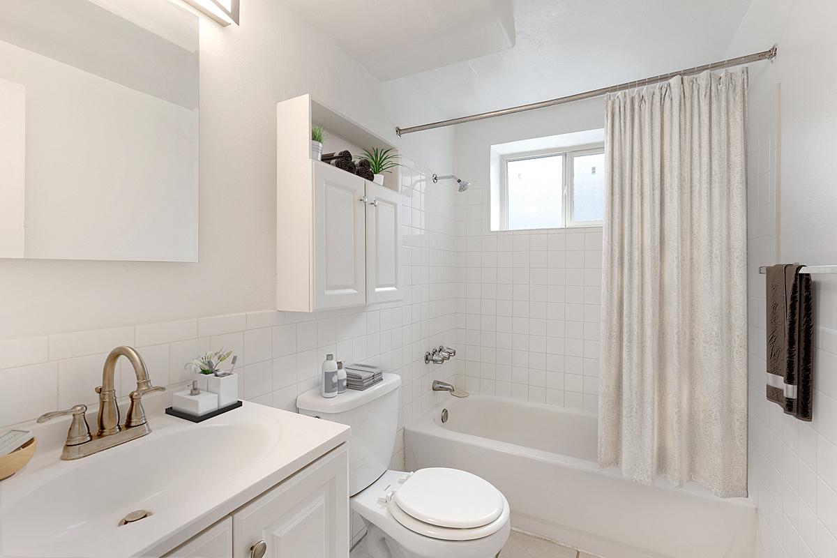 Stratford Apts Image 5