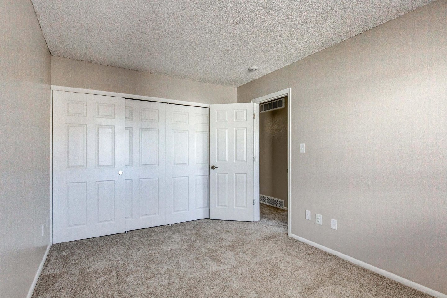 Briar Grove Townhomes Image 106