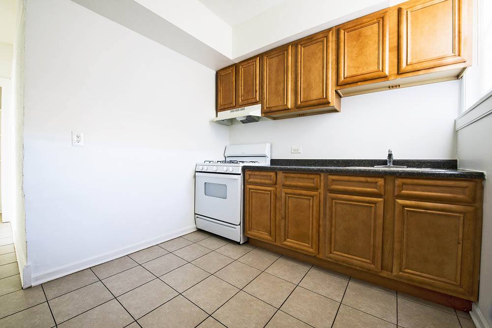 8056 S Drexel Ave Image 3