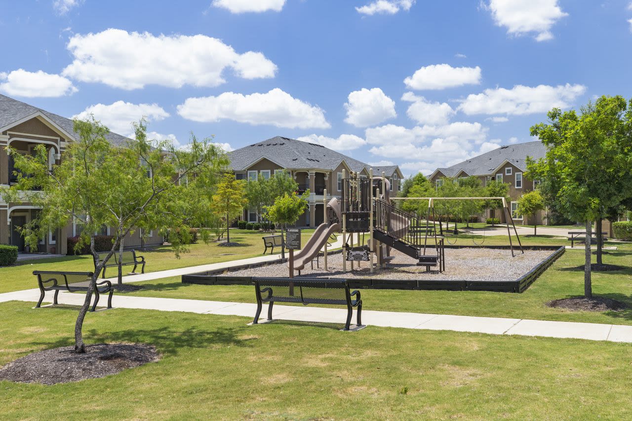 Century Stone Hill South Image 24