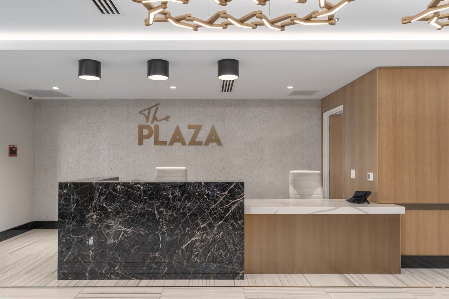 Plaza Apartments Image 44