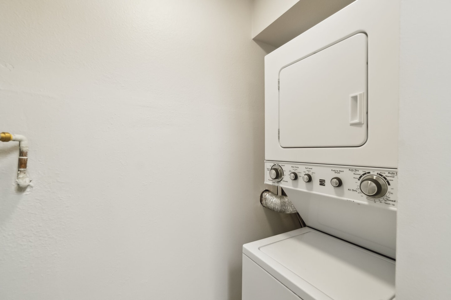 Spinnaker Apartments Image 32