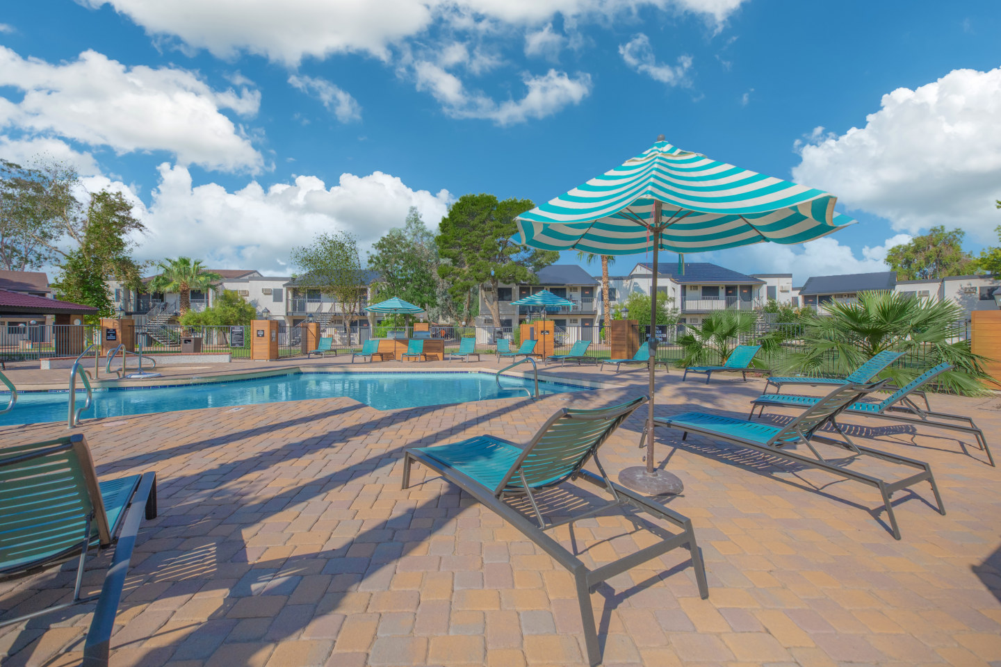 Desert Gardens Apartment Community Image 36