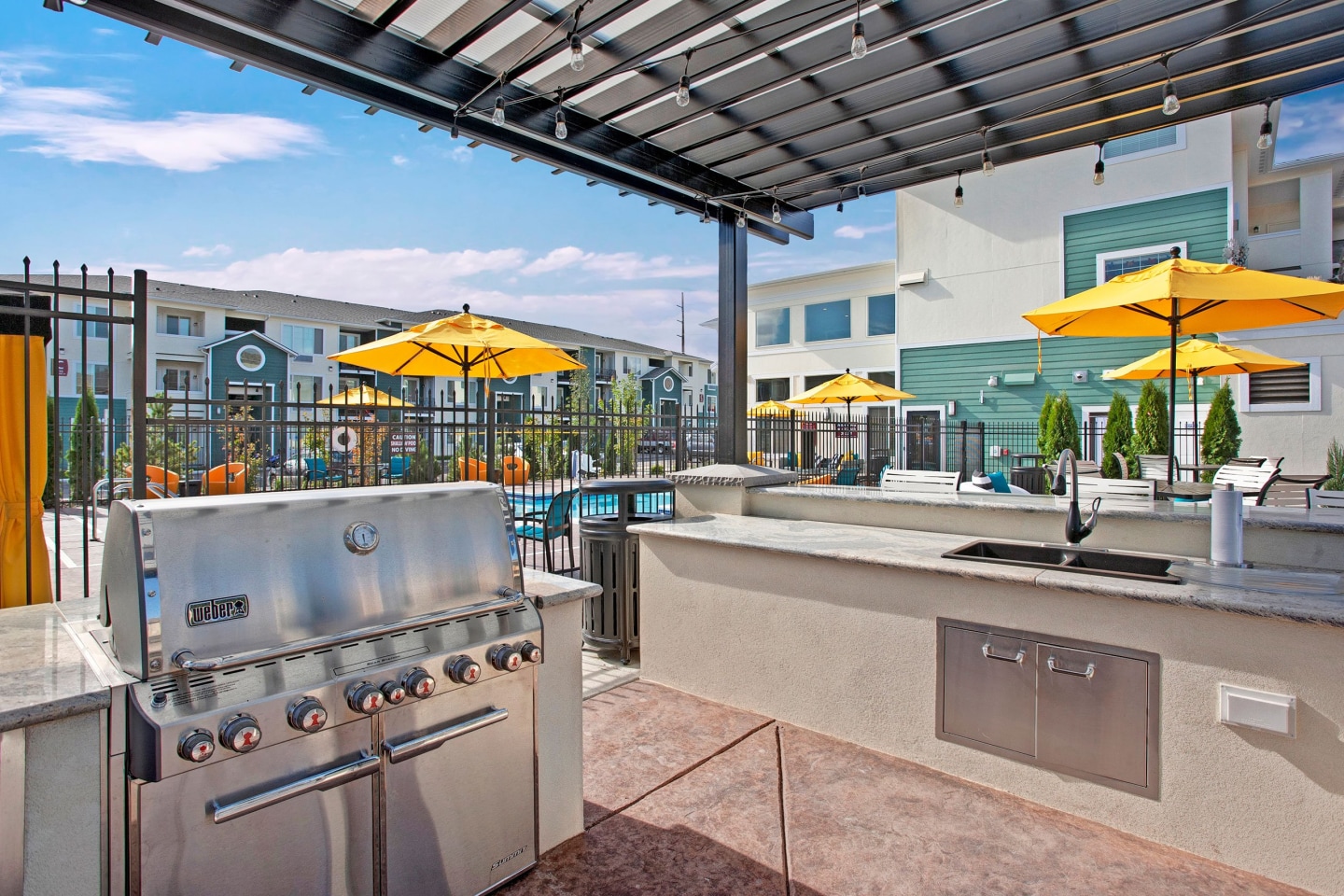 600 Riverside Image 13