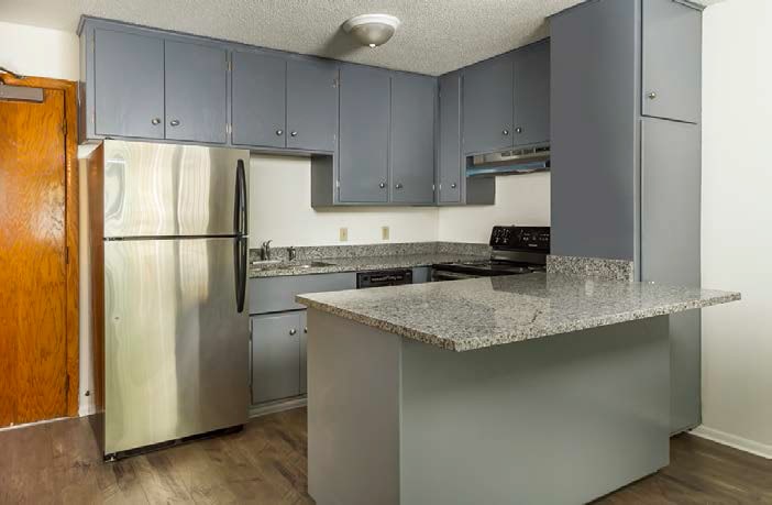 Cobblestone Court Apartments Image 2