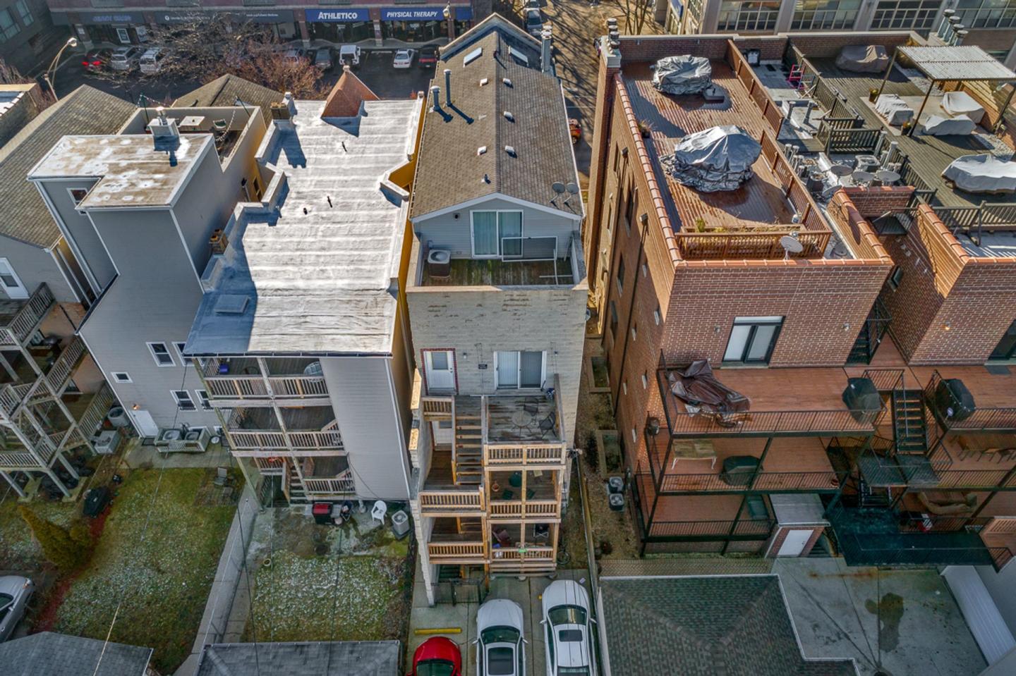 1326 W Diversey Image 2