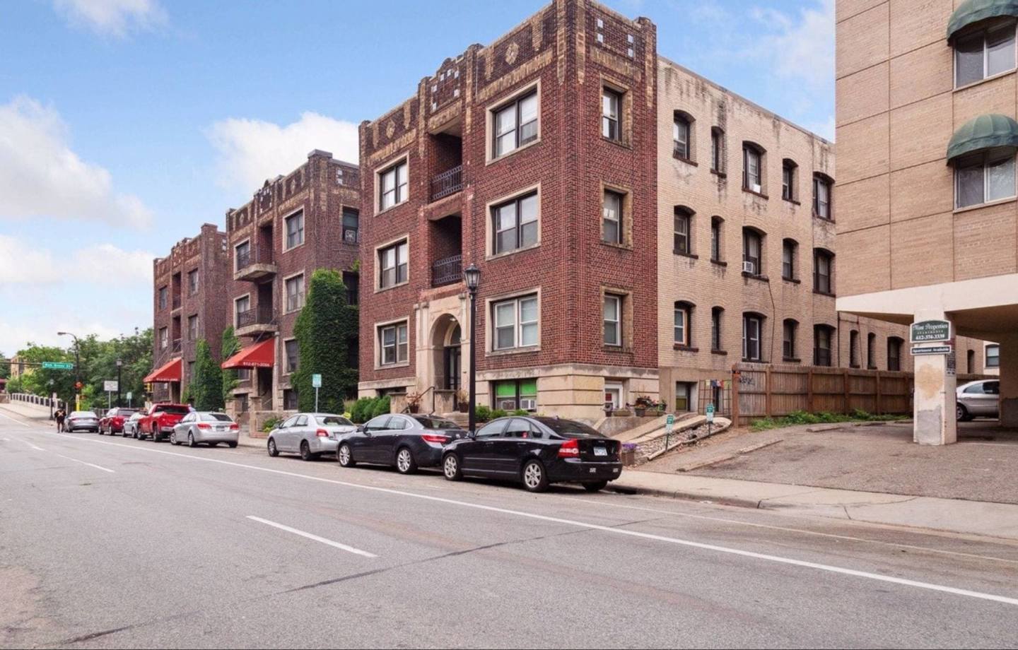 1524 Lasalle Avenue Image 17
