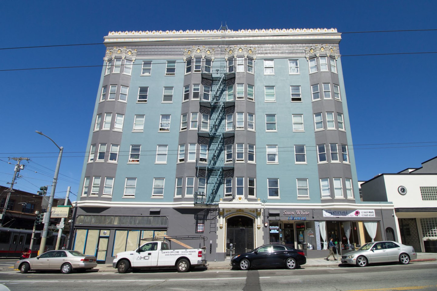 350 JUDAH Image 11