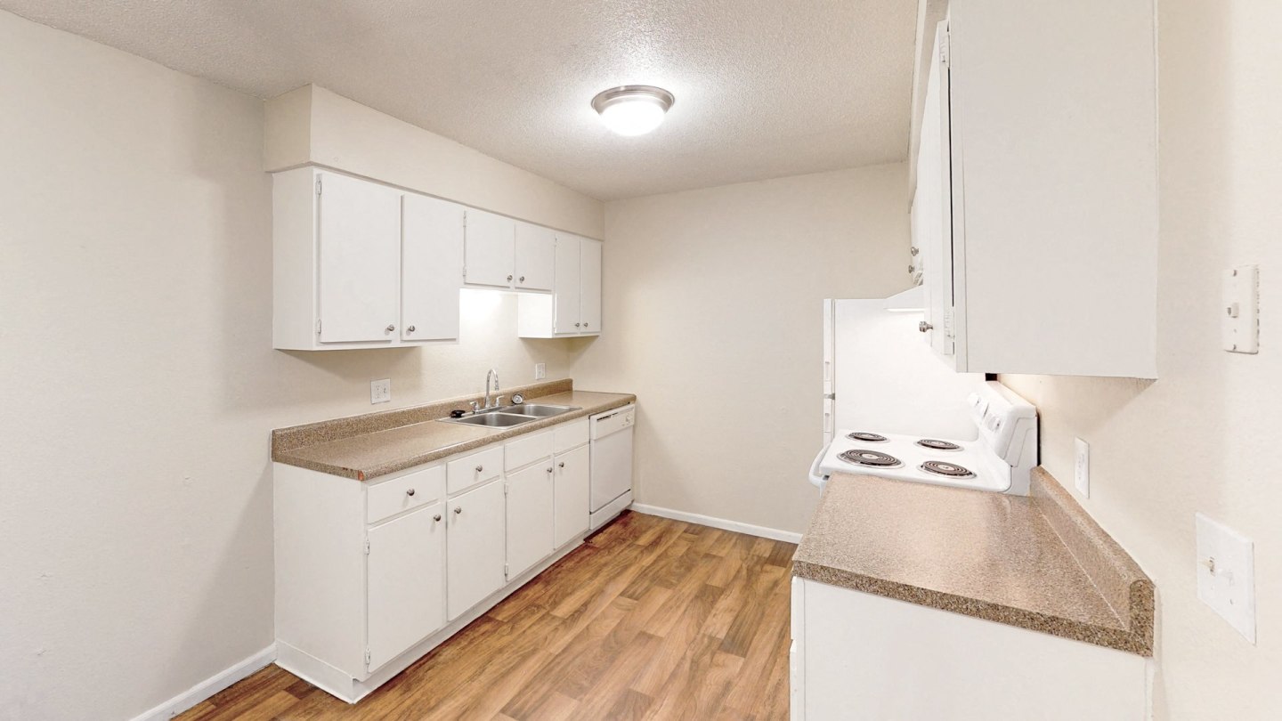 Skyline Apartments Image 26