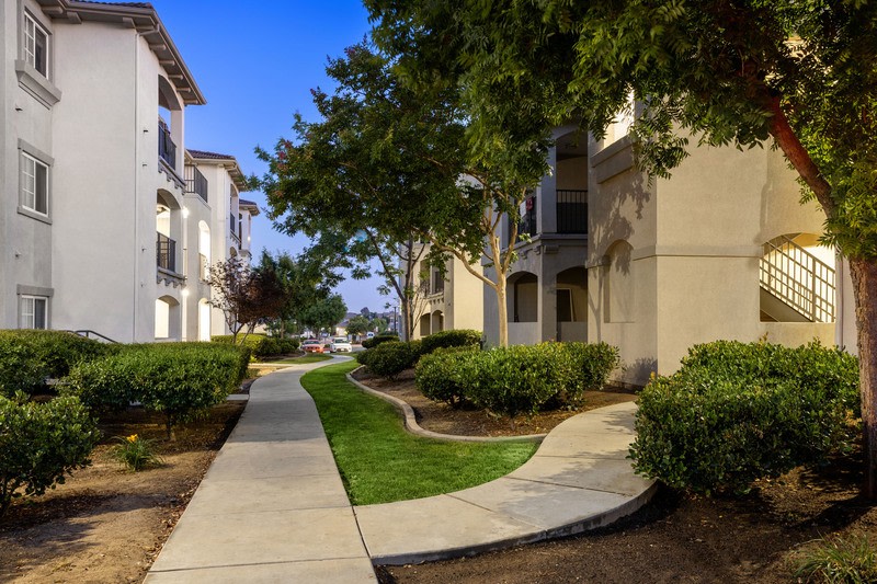 Villas at Towngate Image 22
