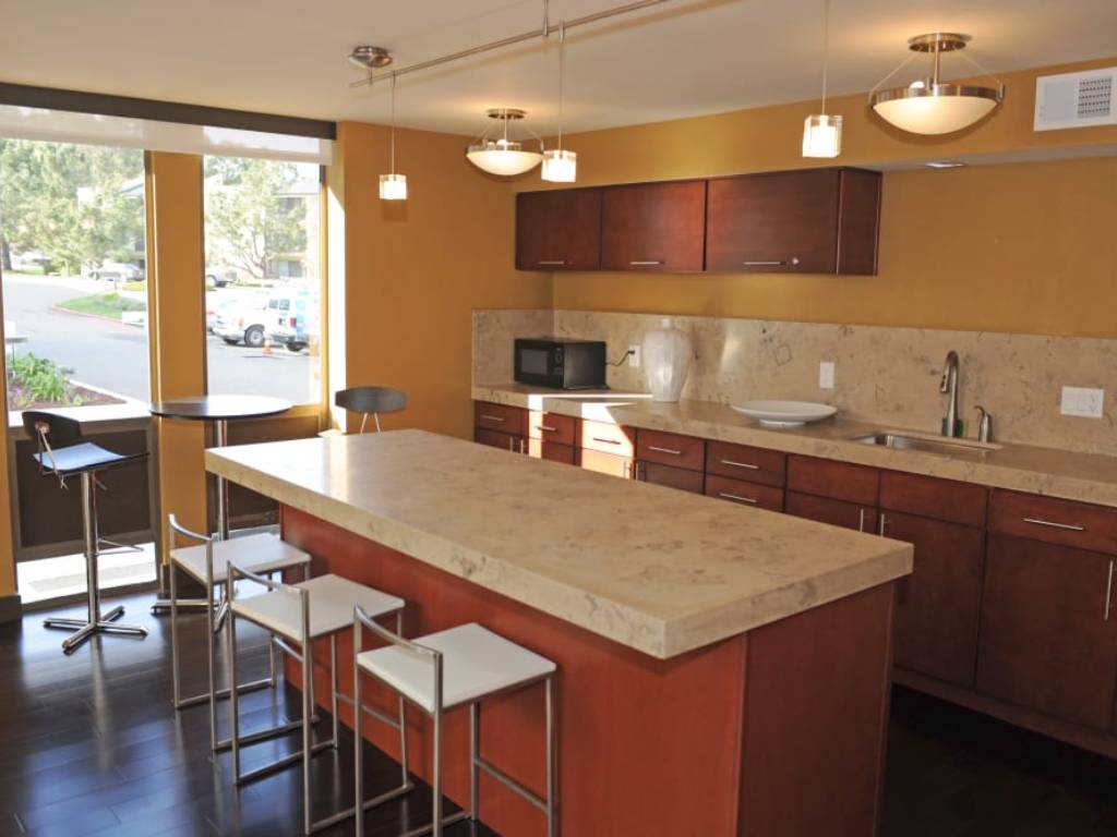 Skyline Terrace Image 17