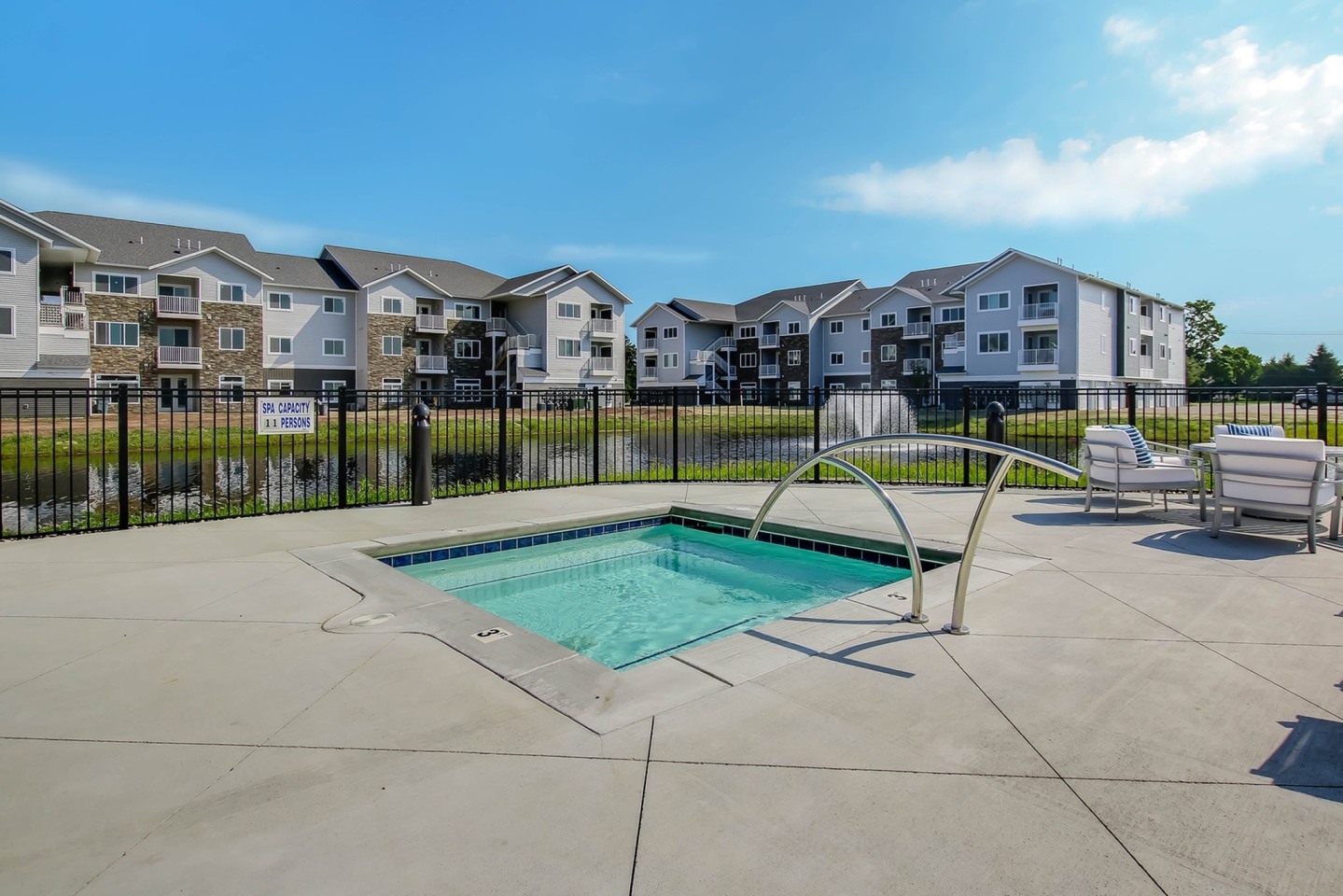 Piper Lakes Apartment Homes Image 17