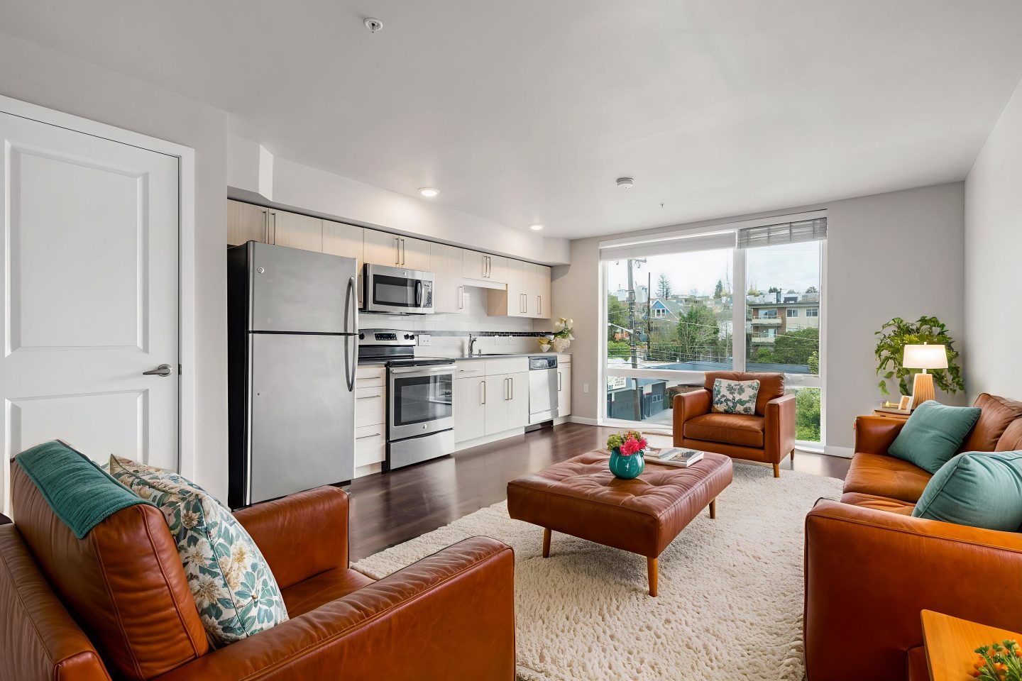 1711 Apartments Image 10